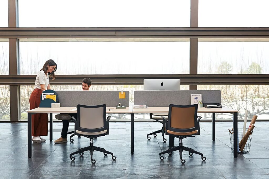 Mobiliario para oficinas de Dvives Sucesores